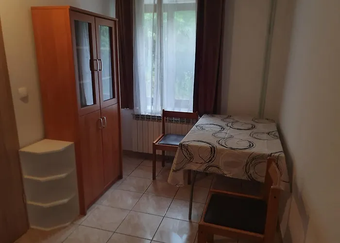 With One Room-lucia アパート